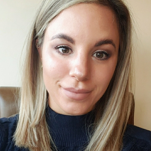 Meet your Posher, Camilla - Picture 1 of 1